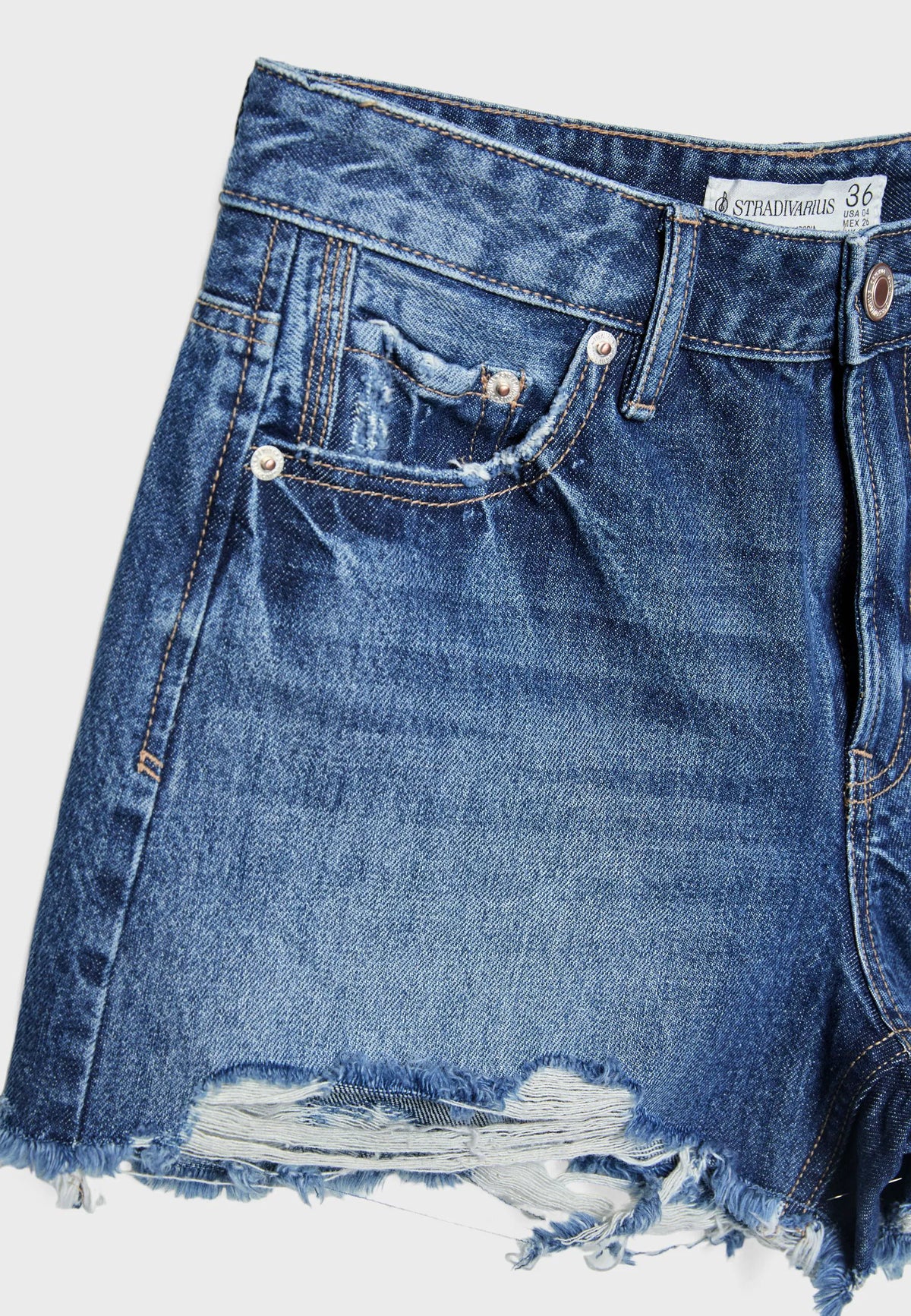 MEDIUM DENIM WASH