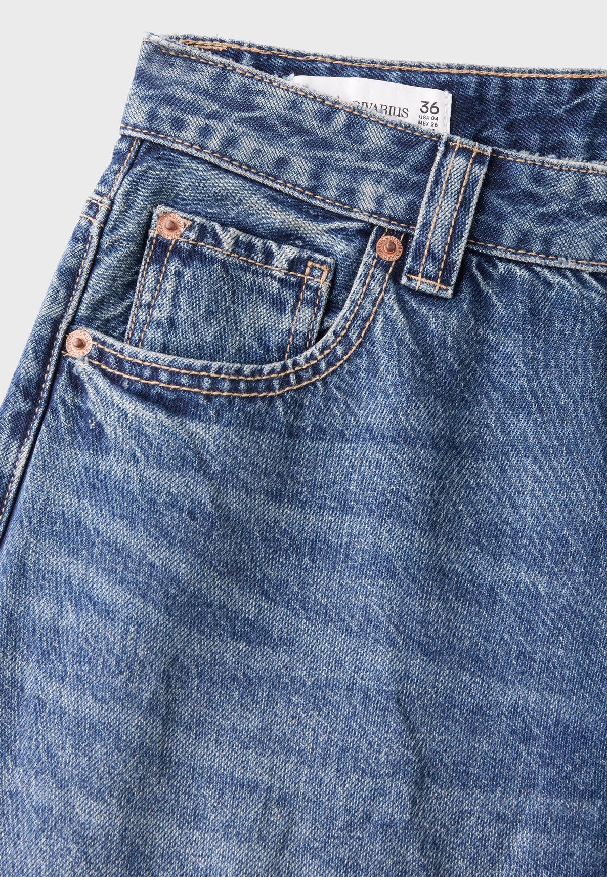 MEDIUM DENIM WASH