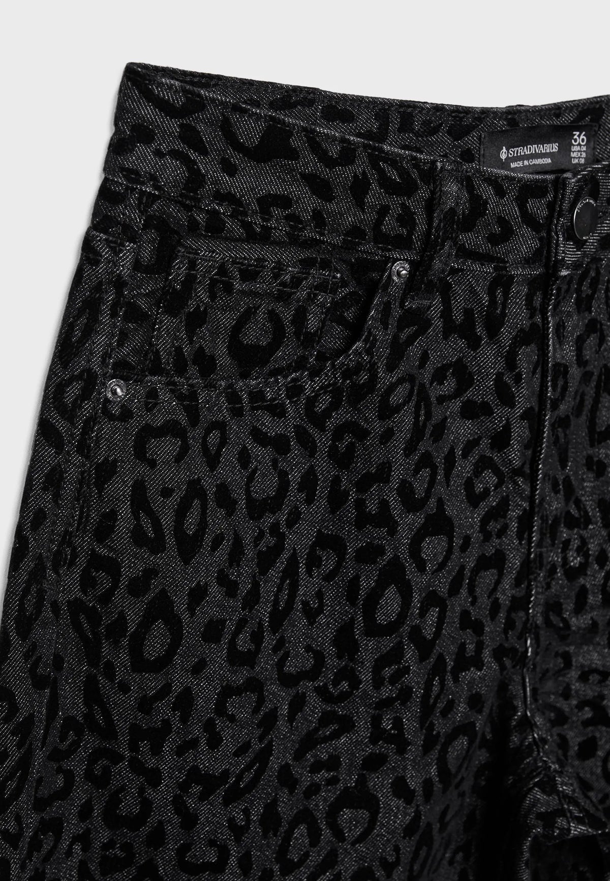 BLACK DENIM WASHED EFFECT