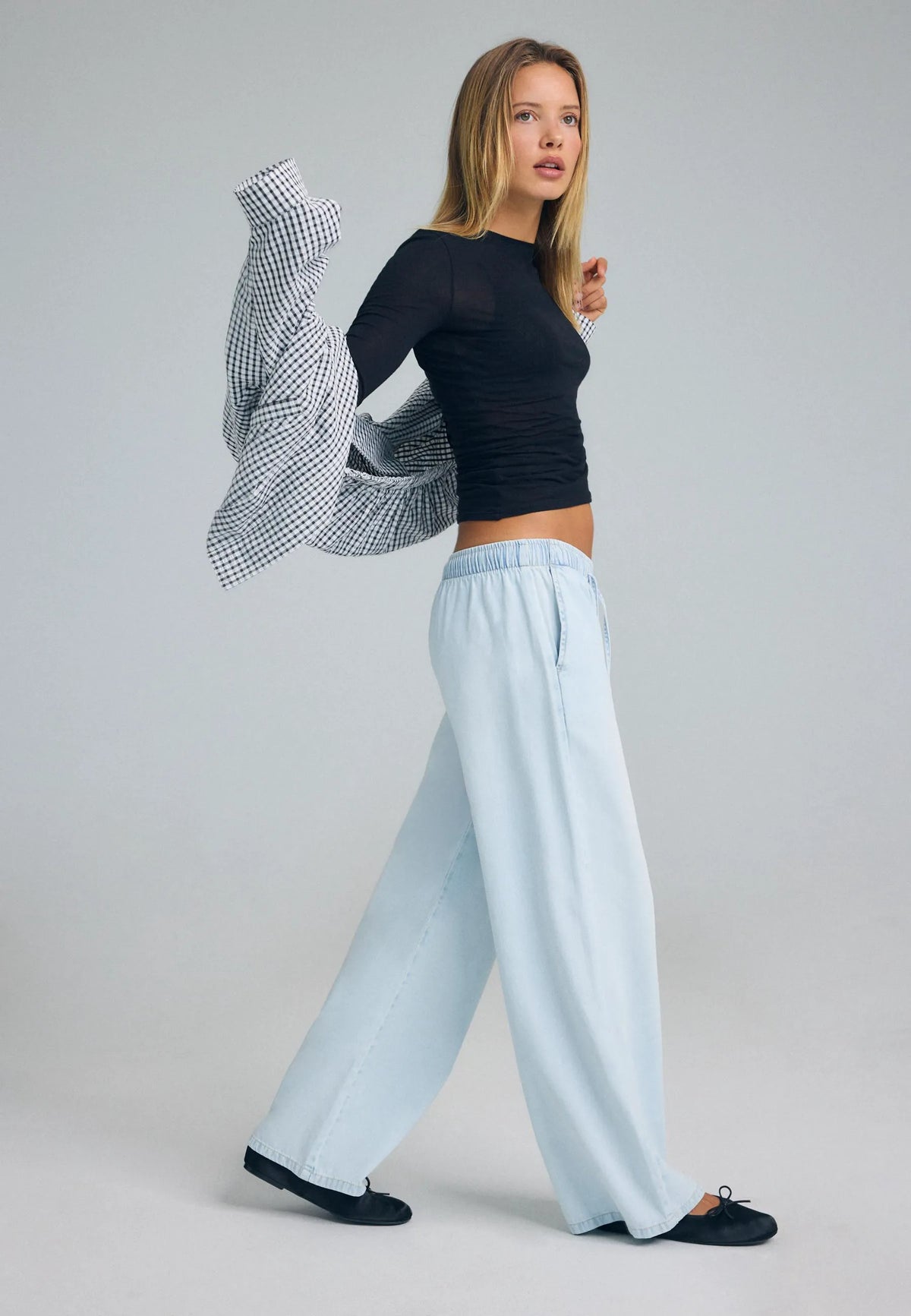 MEDIUM LIGHT BLUE DENIM