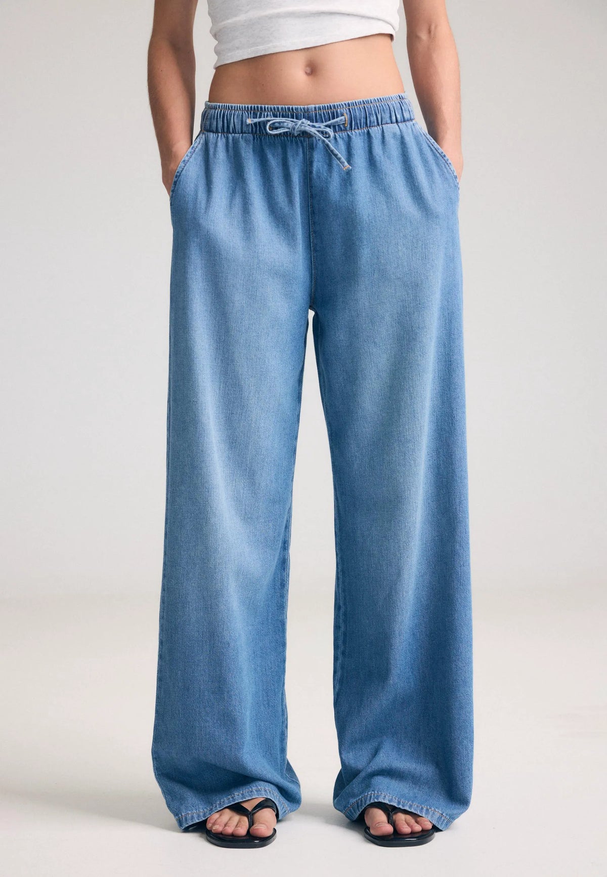 MEDIUM BLUE DENIM