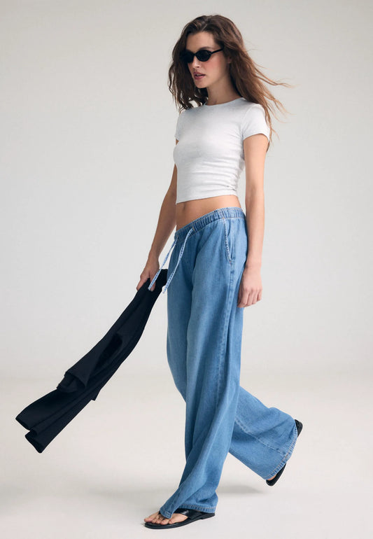 MEDIUM BLUE DENIM