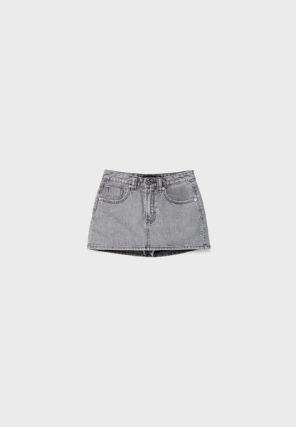 LIGHT GREY DENIM WASH