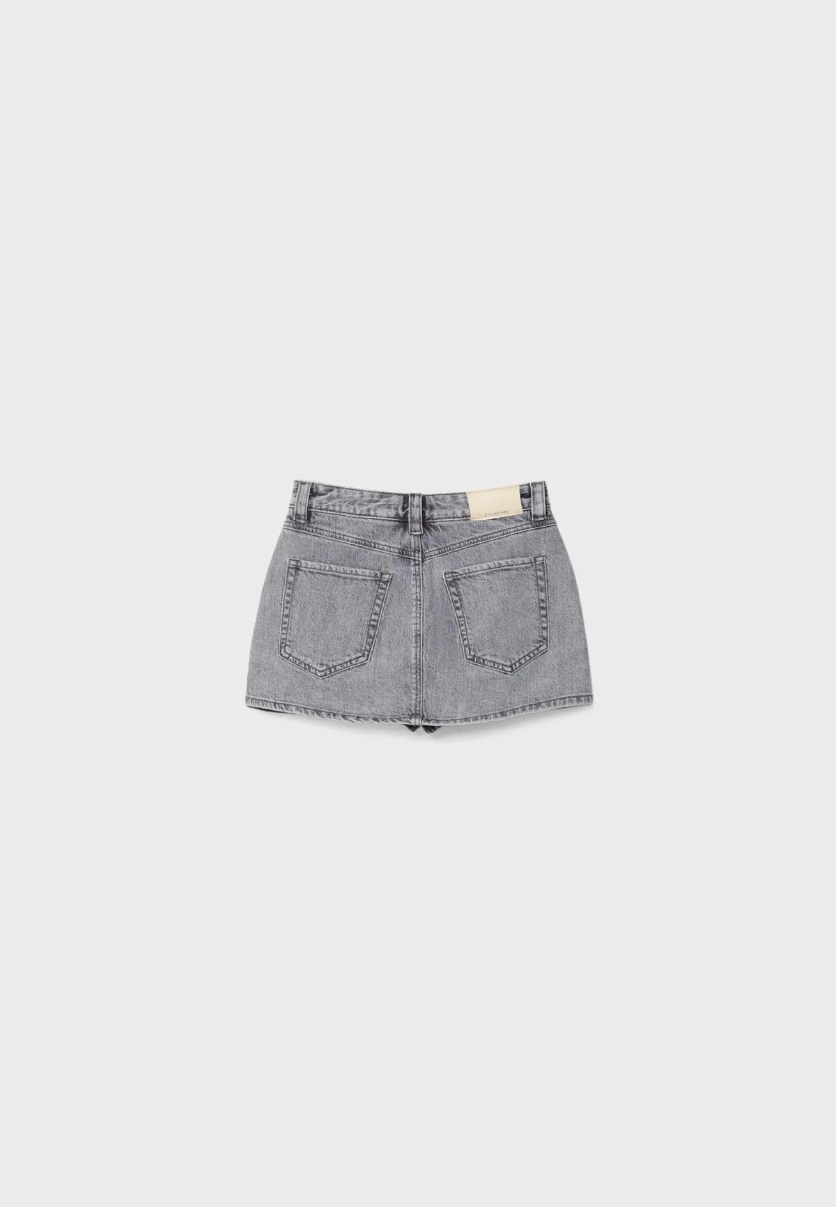 LIGHT GREY DENIM WASH