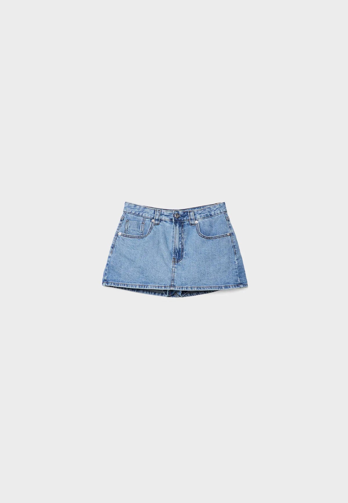 MEDIUM LIGHT BLUE DENIM