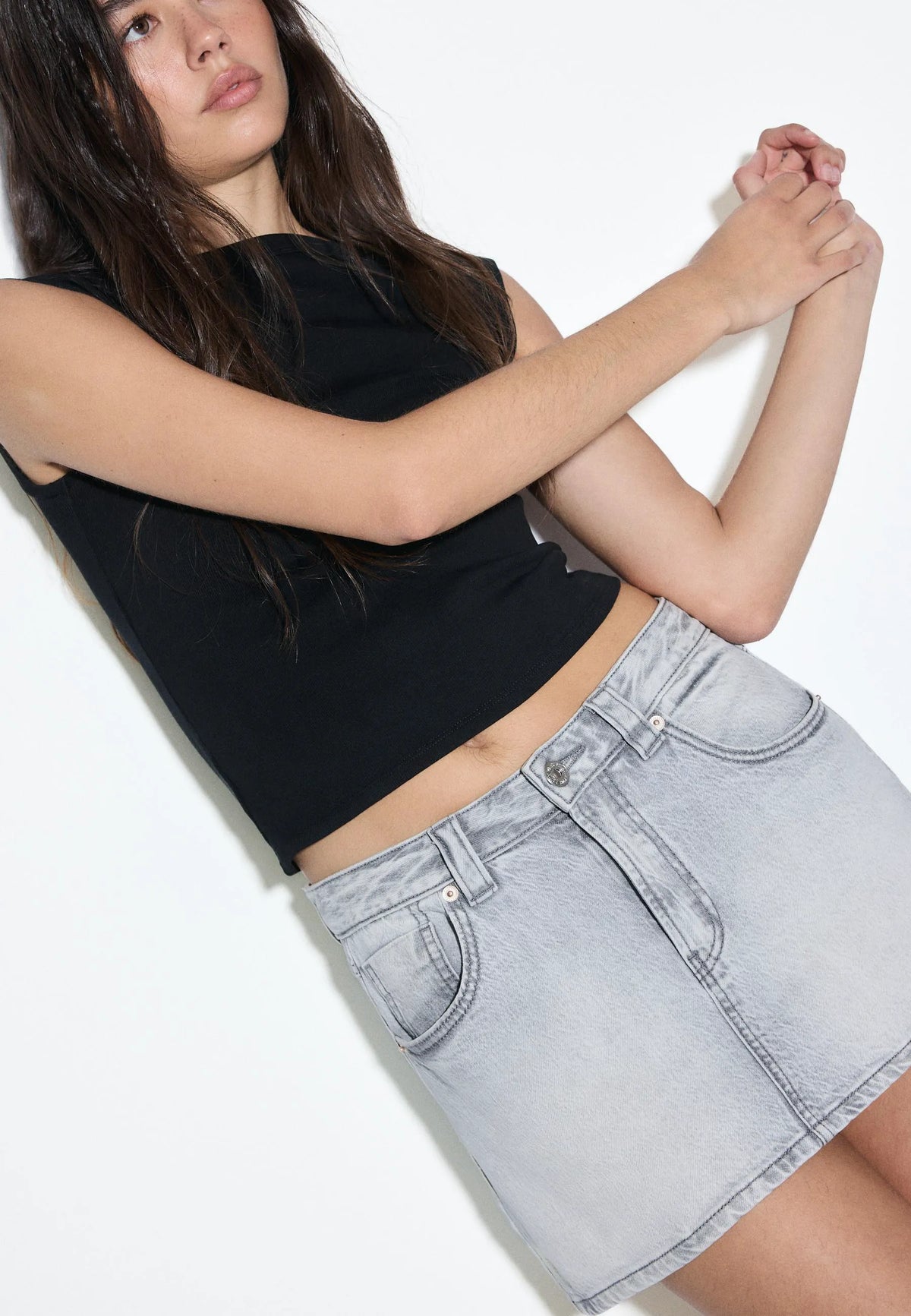 DARK GREY DENIM WASH