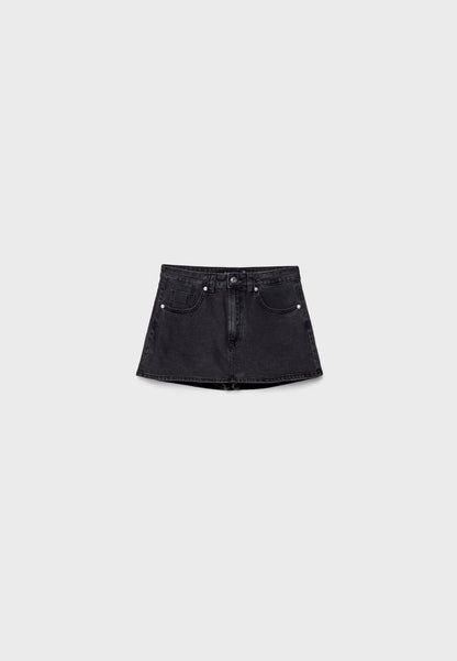 BLACK DENIM WASH