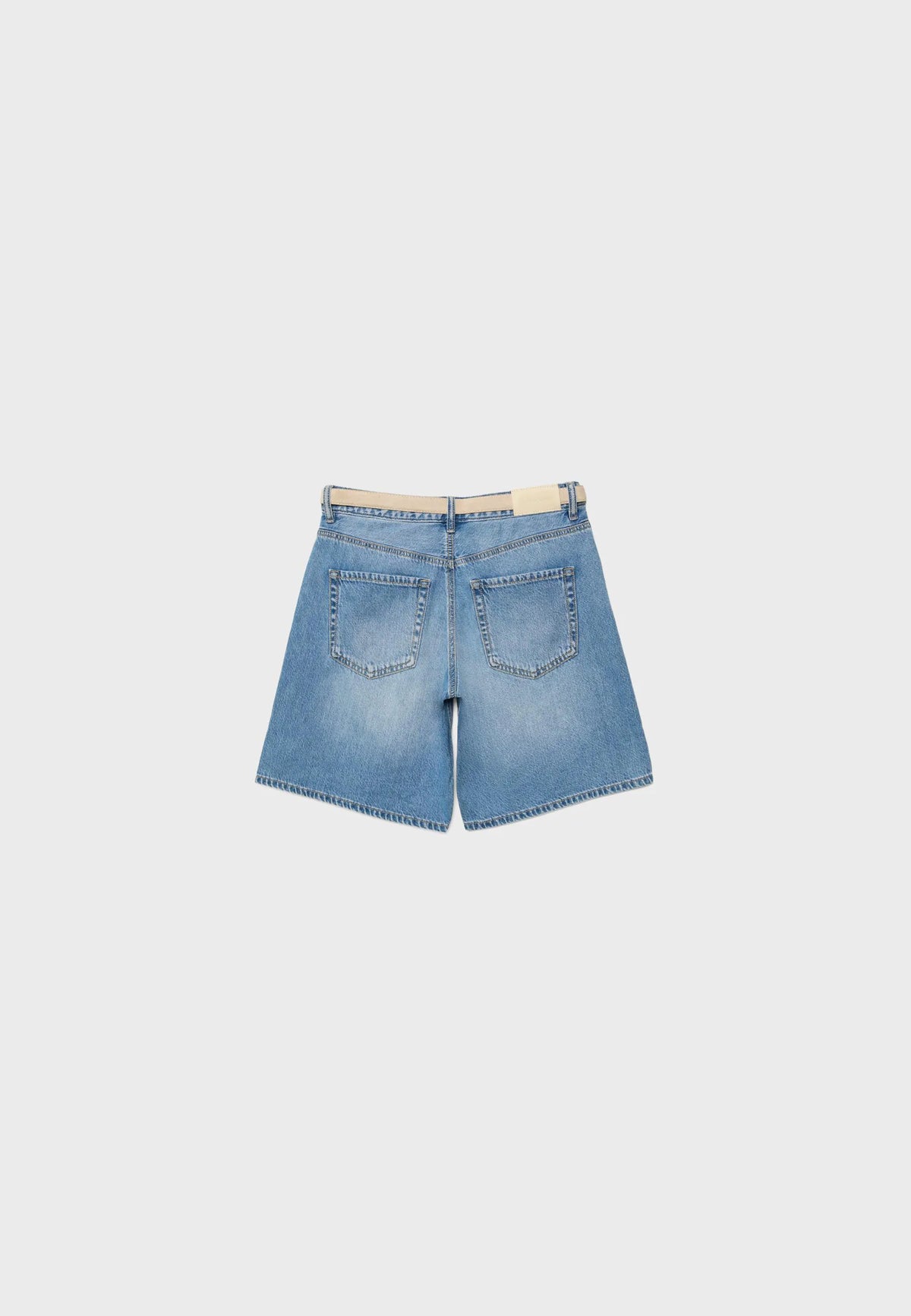MEDIUM BLUE DENIM