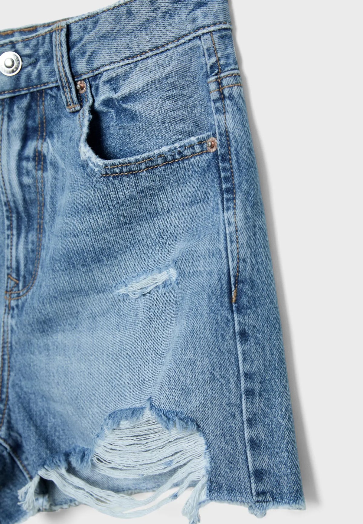 MEDIUM BLUE DENIM