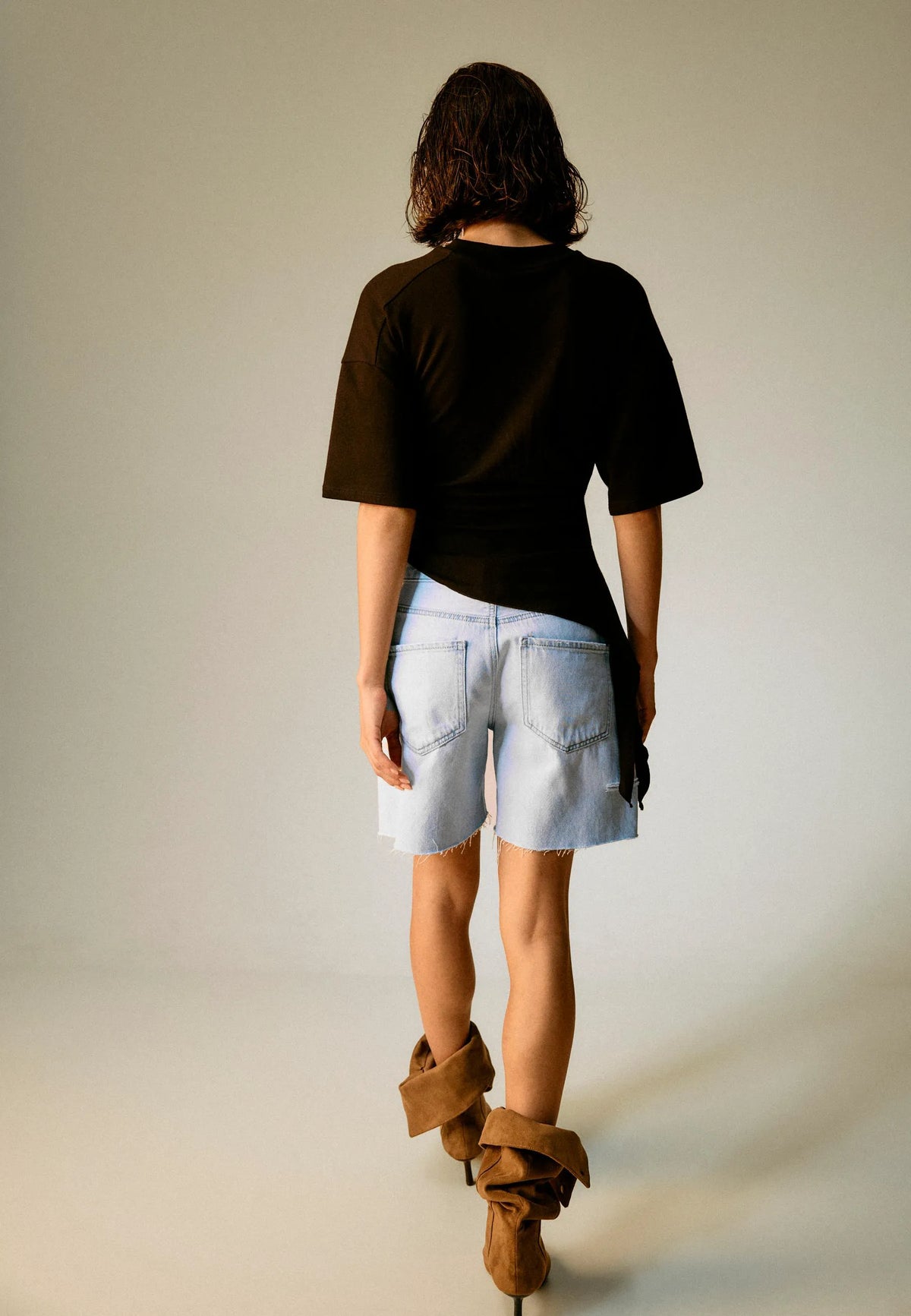 MEDIUM LIGHT BLUE DENIM