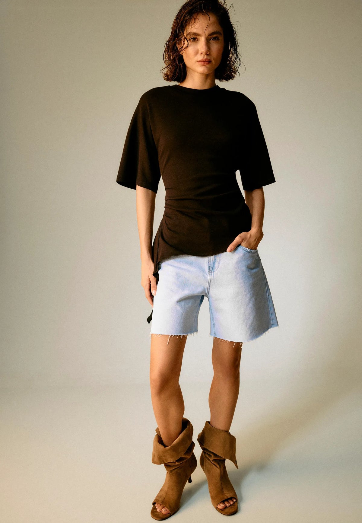 MEDIUM LIGHT BLUE DENIM