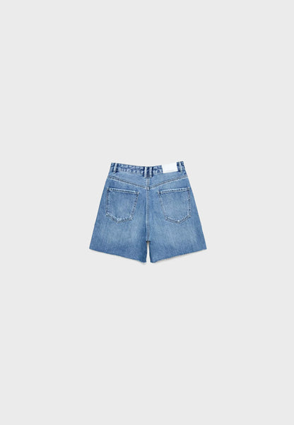 MEDIUM DENIM WASH
