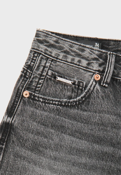 BLACK DENIM WASH