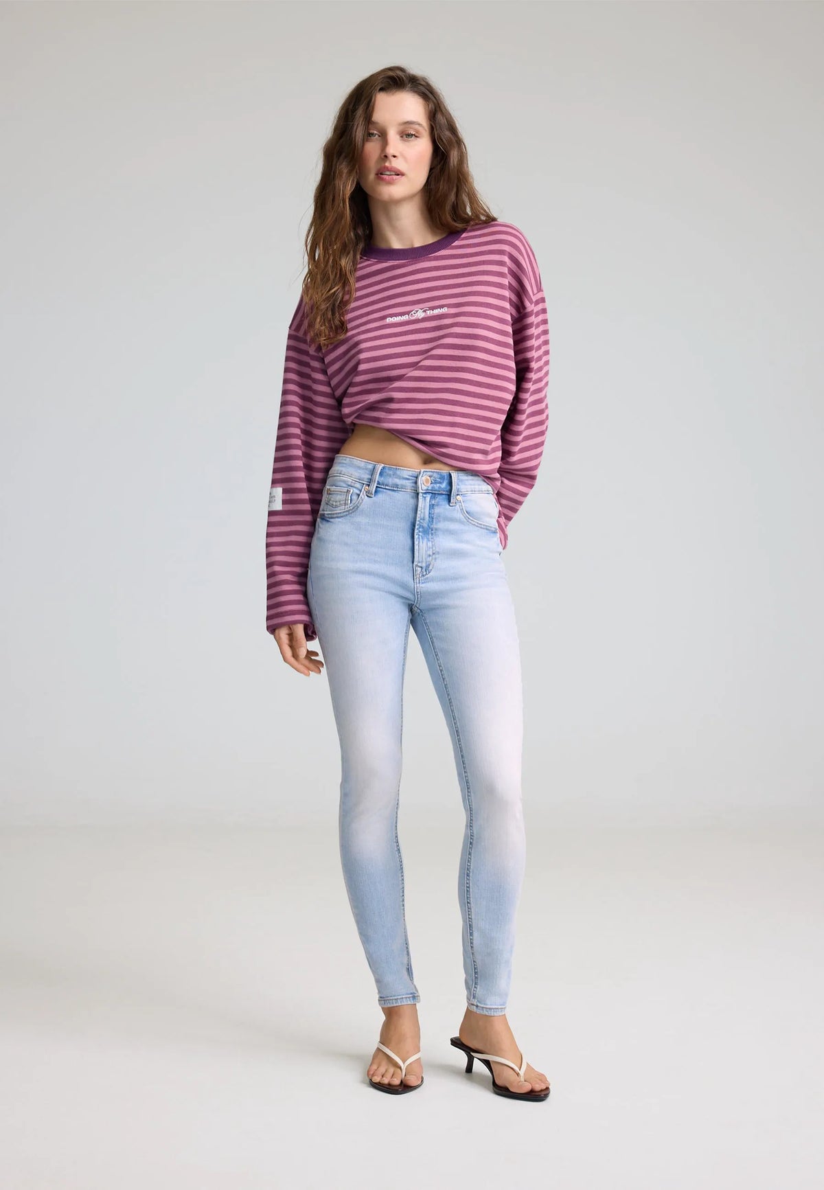 MEDIUM LIGHT BLUE DENIM