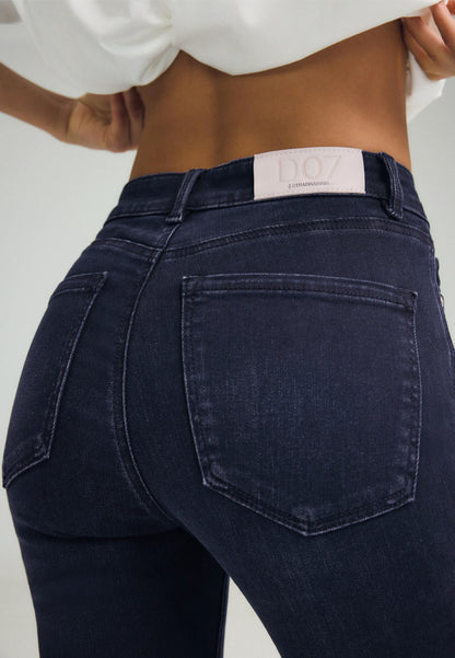 LIGHT GREY DENIM WASH