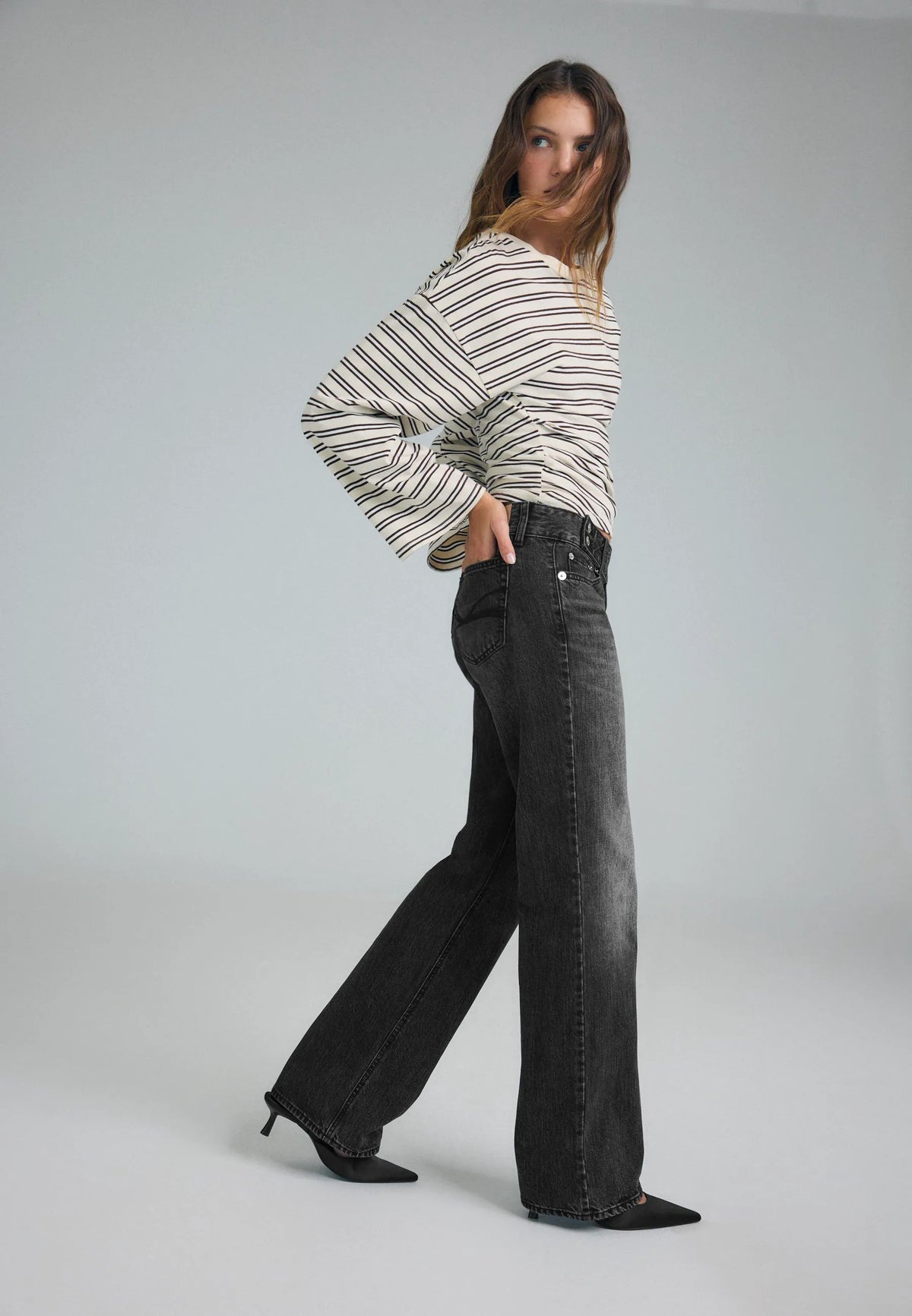 BLACK DENIM WASHED EFFECT