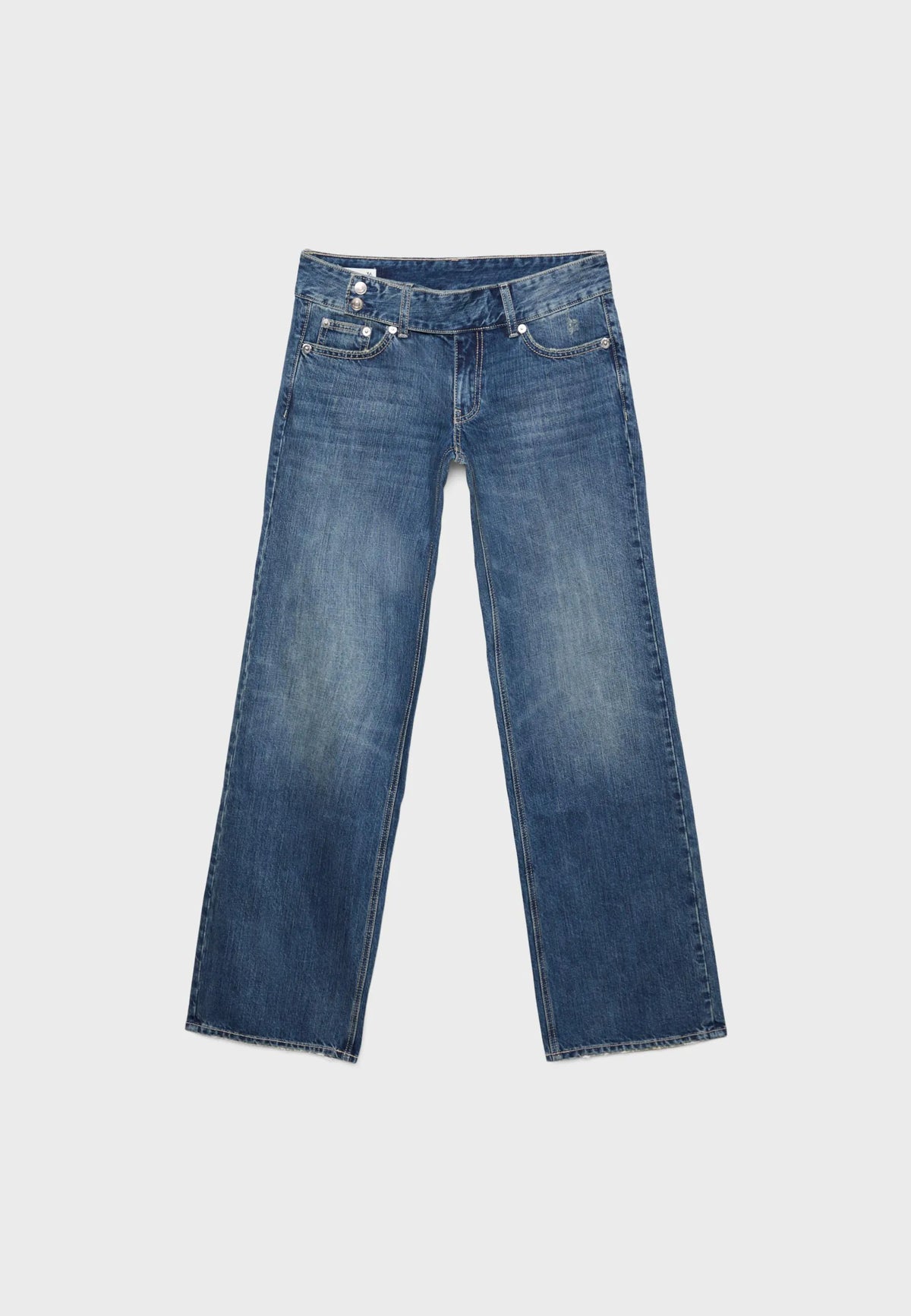 MEDIUM DENIM WASH