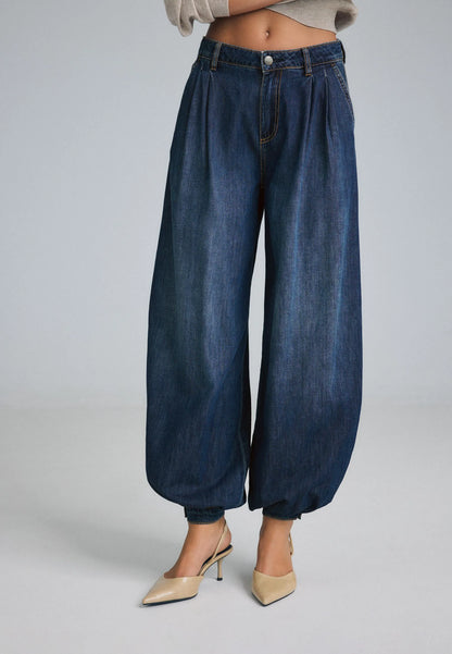 MEDIUM DENIM WASH