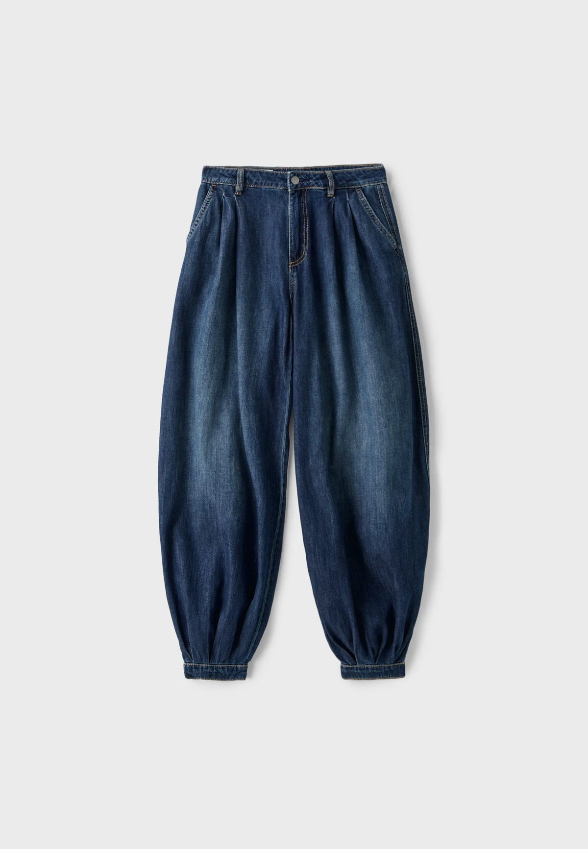 MEDIUM DENIM WASH