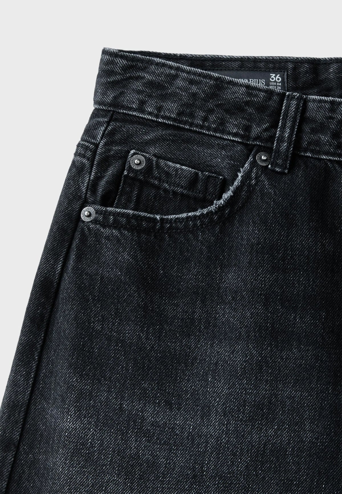BLACK DENIM WASH