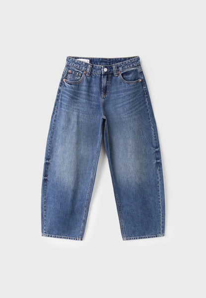 MEDIUM DENIM WASH