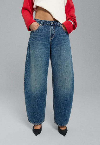 MEDIUM DENIM WASH