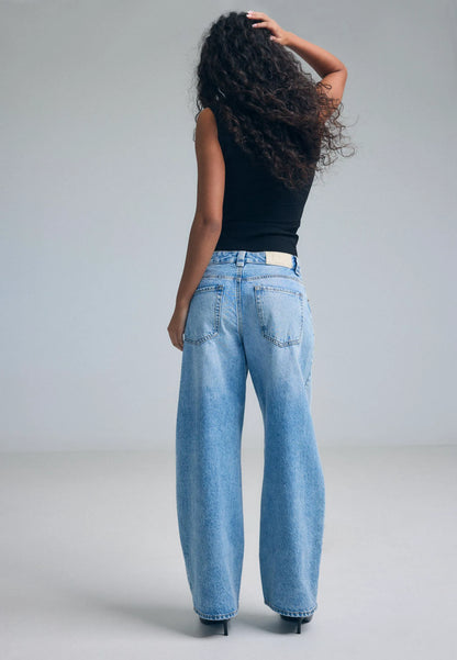 MEDIUM BLUE DENIM
