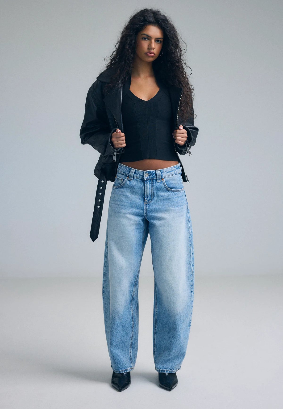 MEDIUM BLUE DENIM