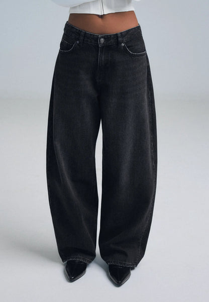 BLACK DENIM WASH