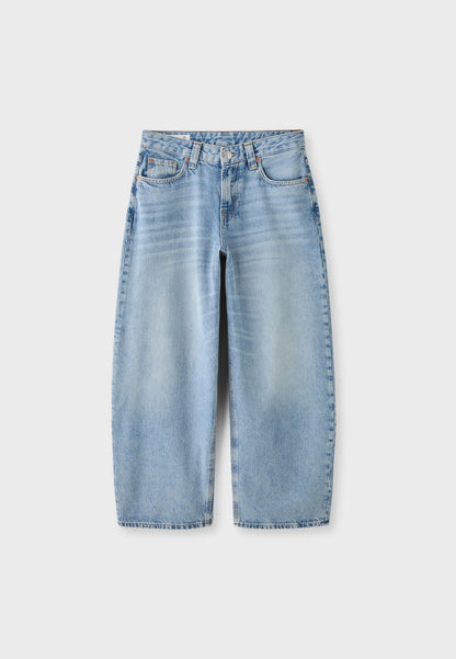 MEDIUM BLUE DENIM
