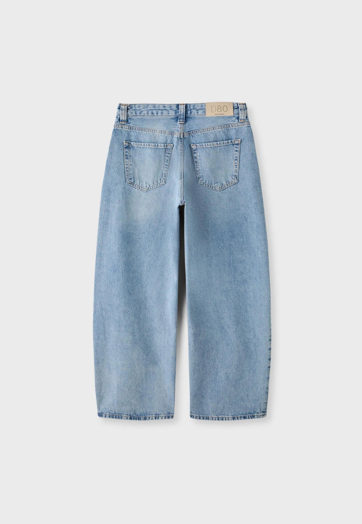 MEDIUM BLUE DENIM