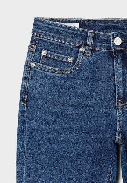 MEDIUM DENIM WASH
