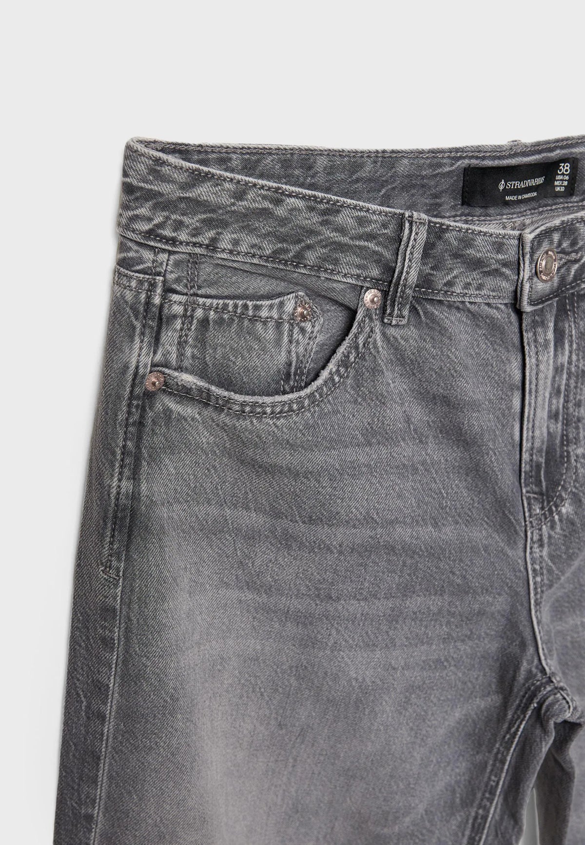 GREY DENIM WASH