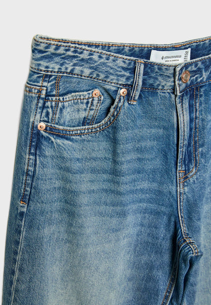 MEDIUM DENIM WASH
