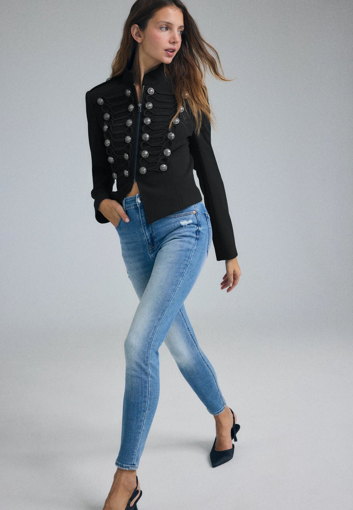 MEDIUM BLUE DENIM