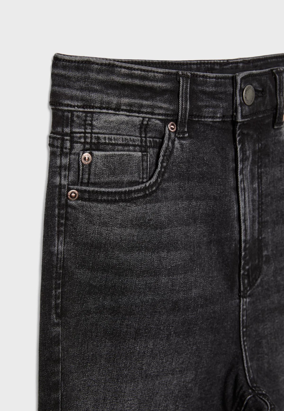 BLACK DENIM WASH