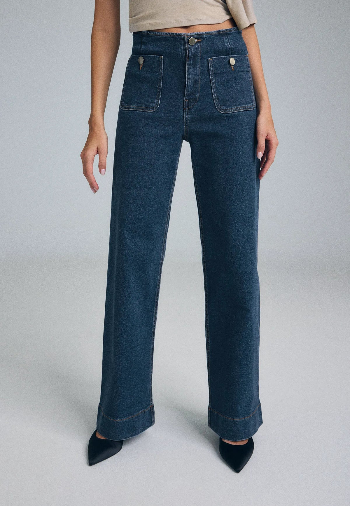 MEDIUM BLUE DENIM
