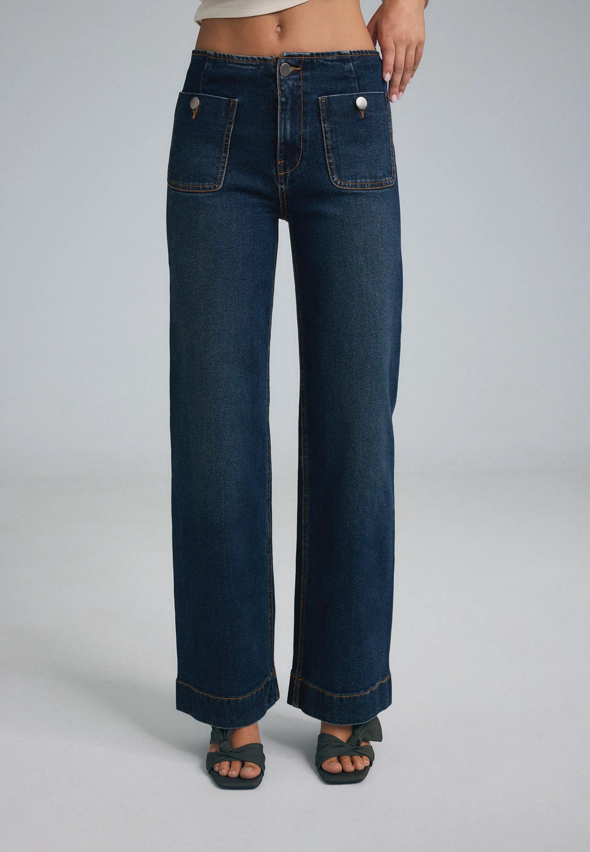 LIGHT GREY DENIM WASH