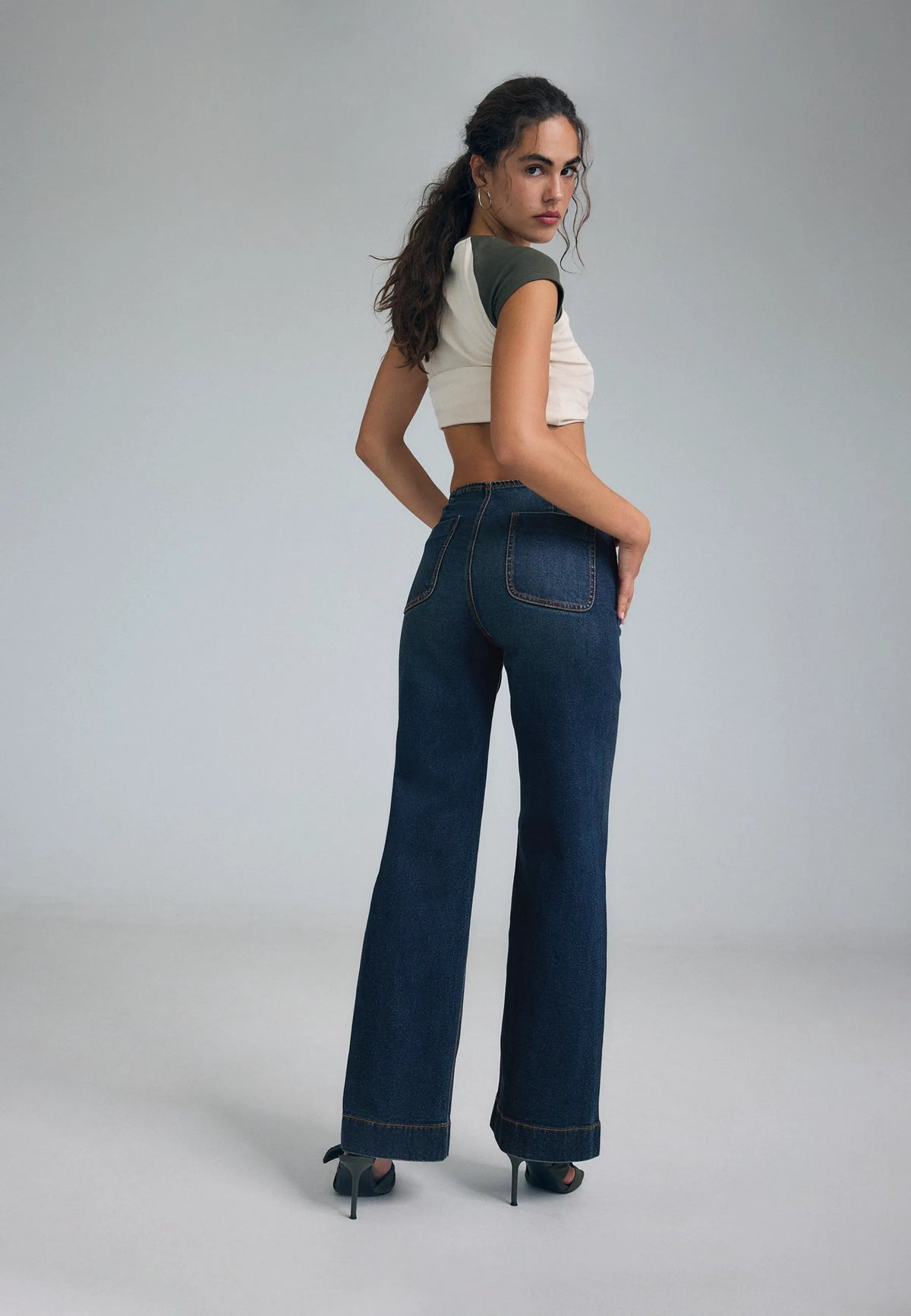 LIGHT GREY DENIM WASH