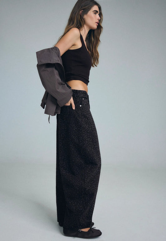 BLACK DENIM WASH