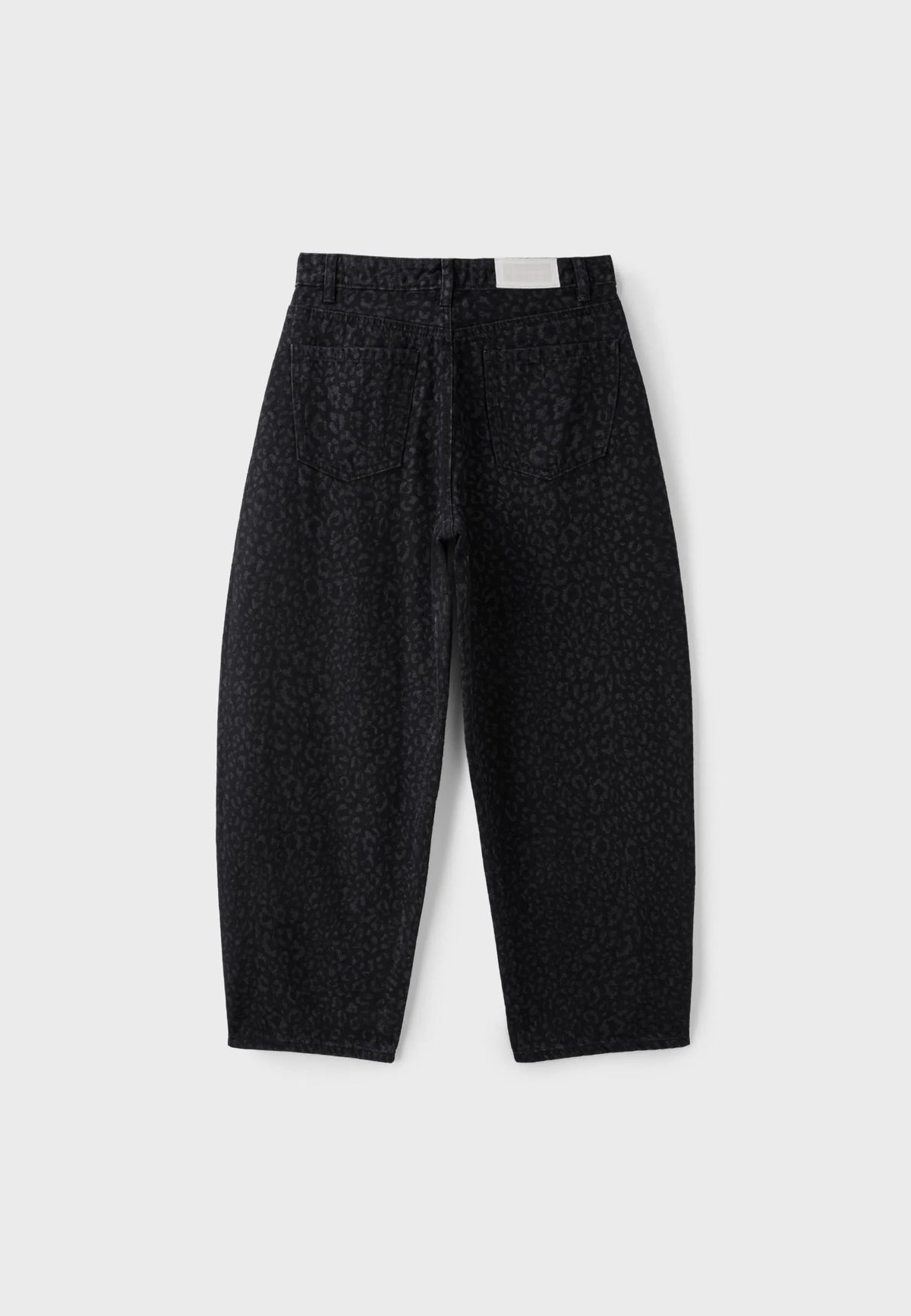 BLACK DENIM WASH