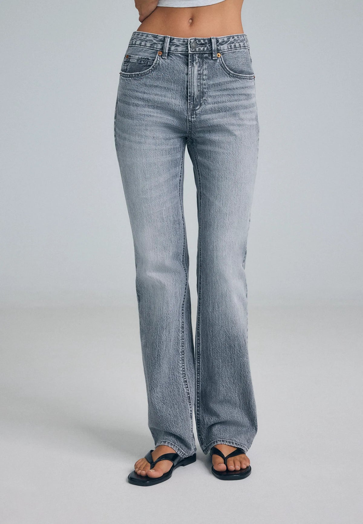 DARK GREY DENIM WASH