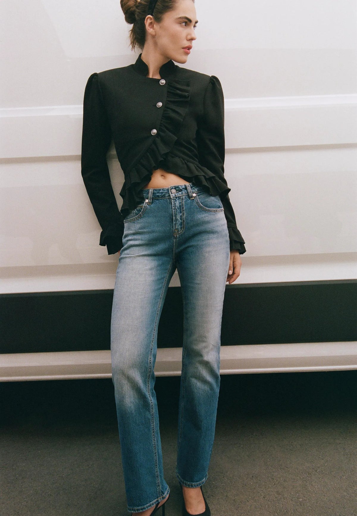 MEDIUM BLUE DENIM
