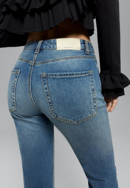 MEDIUM BLUE DENIM