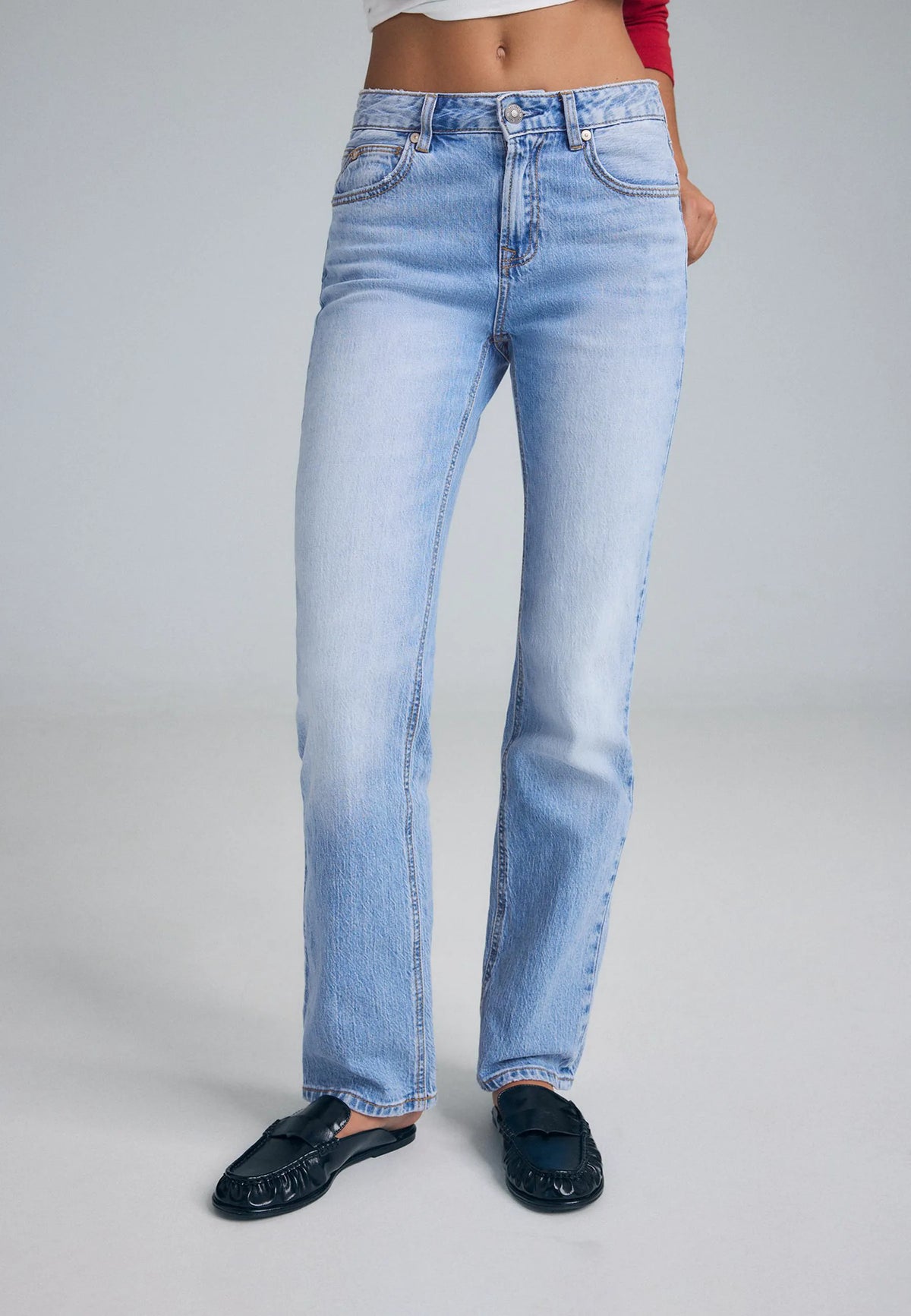 MEDIUM LIGHT BLUE DENIM