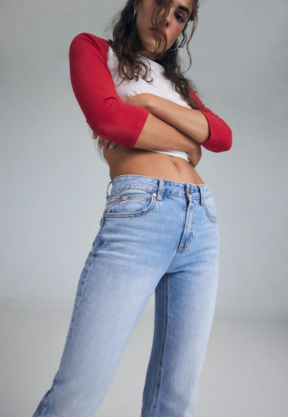 MEDIUM LIGHT BLUE DENIM