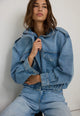 MEDIUM LIGHT BLUE DENIM