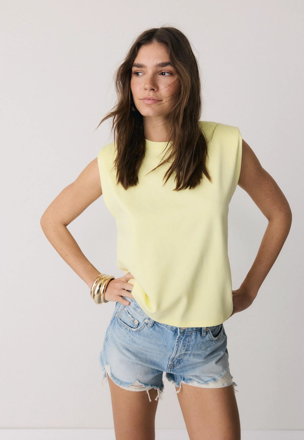 Pastel yellow