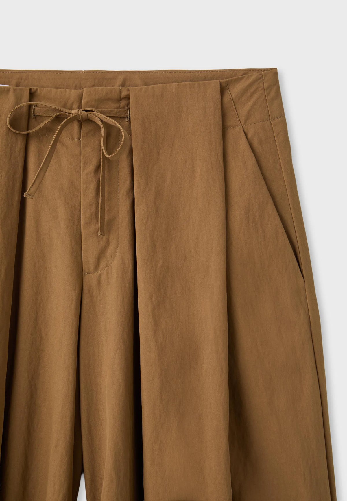Dark camel