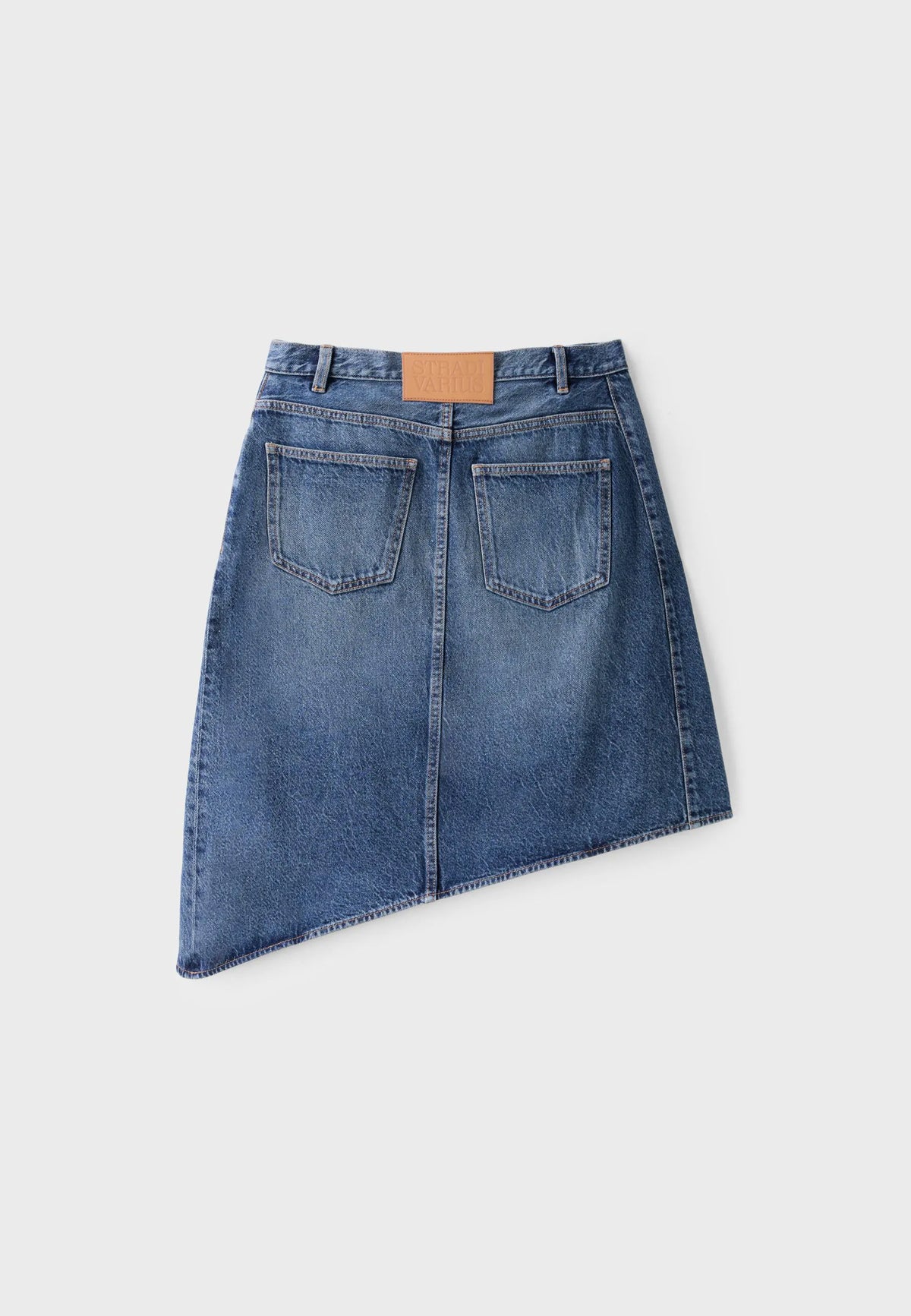 MEDIUM BLUE DENIM